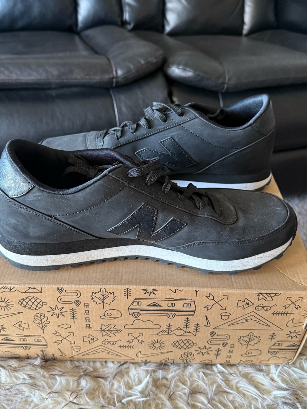 New Balance Men's Black Low-Profile Casual Sneakers